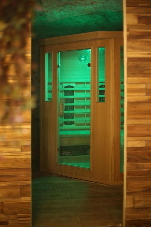 La Montrieuse, Chambre Individuelle Avec Sauna Et Baignoire Spa Naveil Zewnętrze zdjęcie